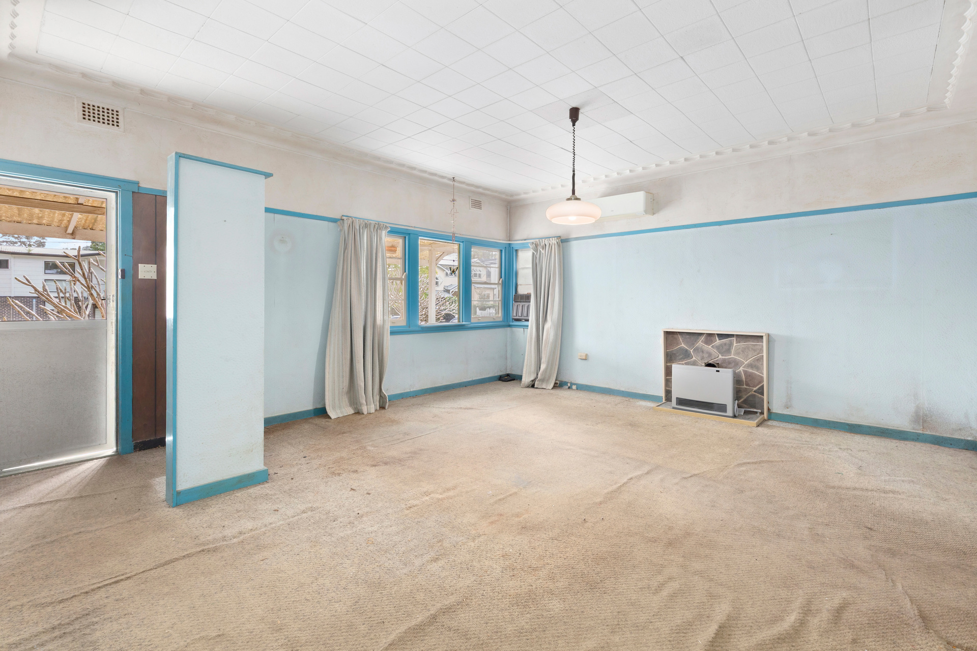 Auction - 20 Burrabogee Road - New Property in Pendle Hill - Real Estate by Ben Davenport