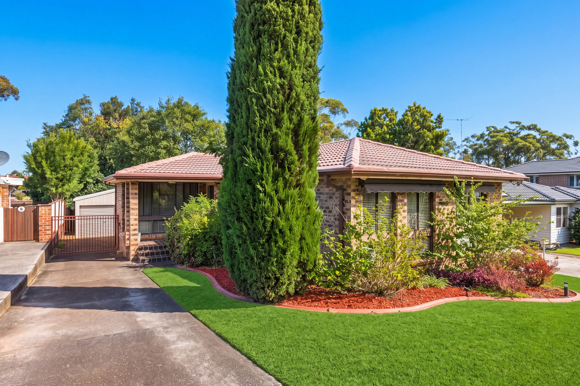 For Sale - 28 Veronica Crescent - New Property in Seven Hills - Real Estate by Peter Sutherland