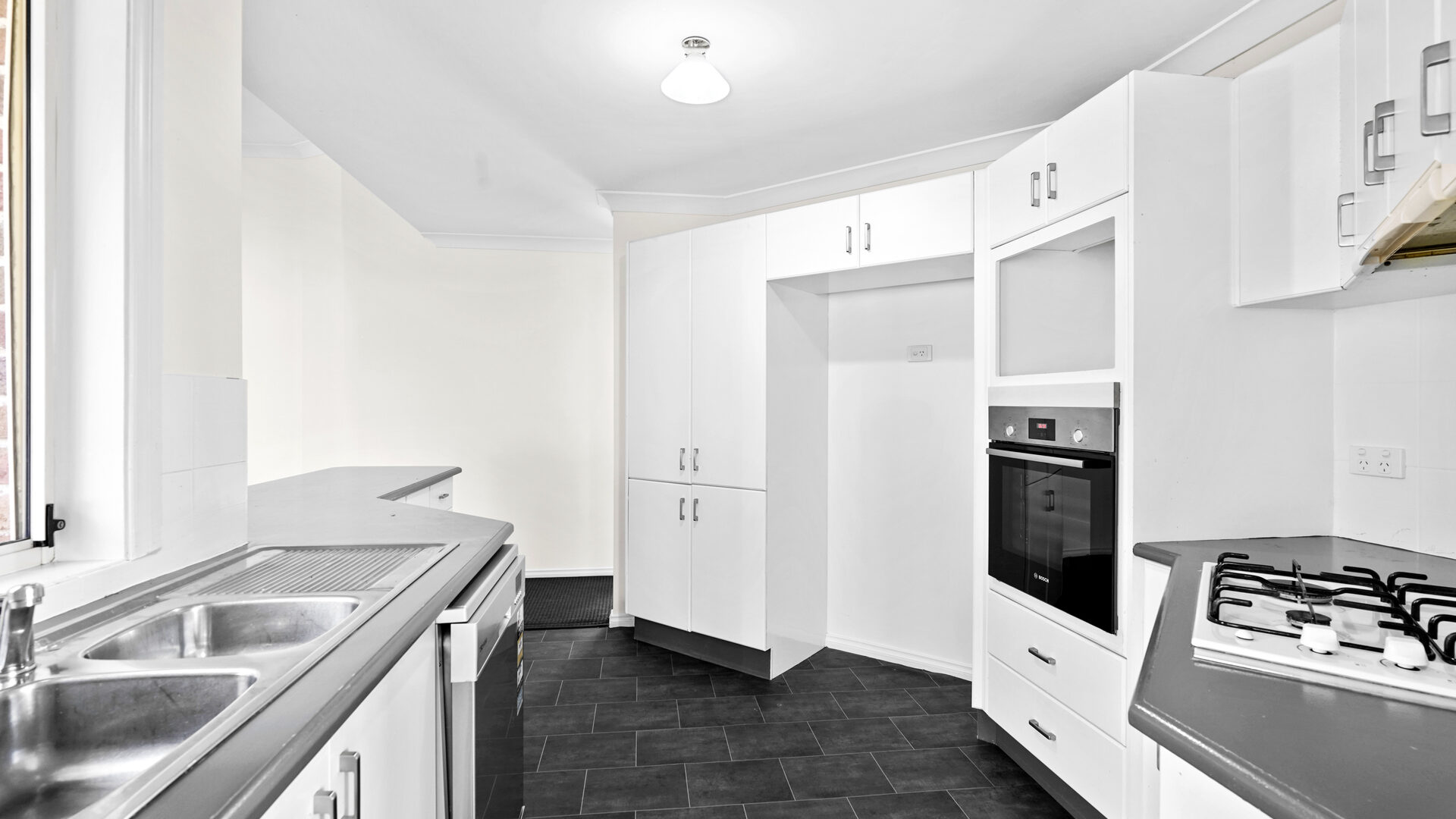 For Rent - 60 Sentry Drive - New Property in Stanhope Gardens - Real Estate by 