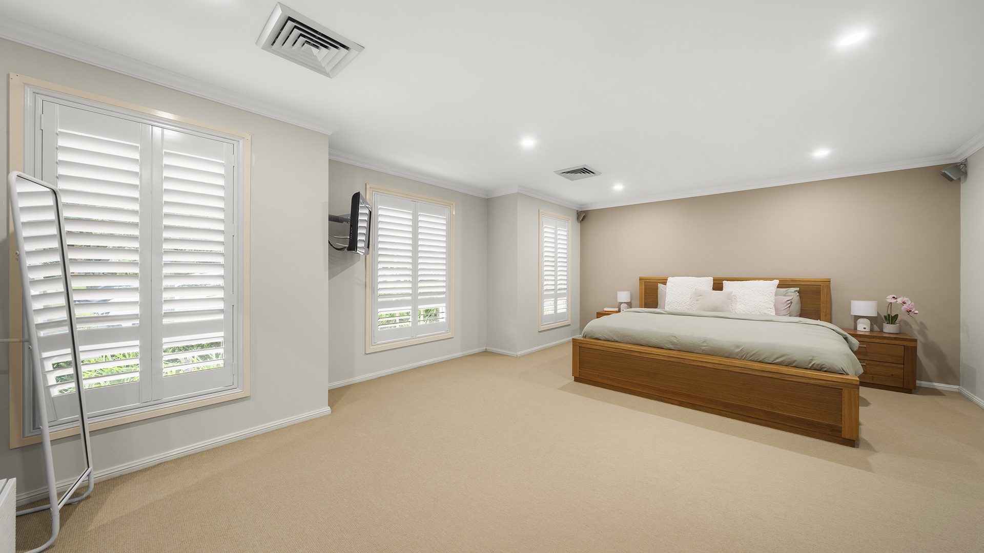 Sold - 33 Greyfriar Place - New Property in Kellyville - Real Estate by Corie Sciberras