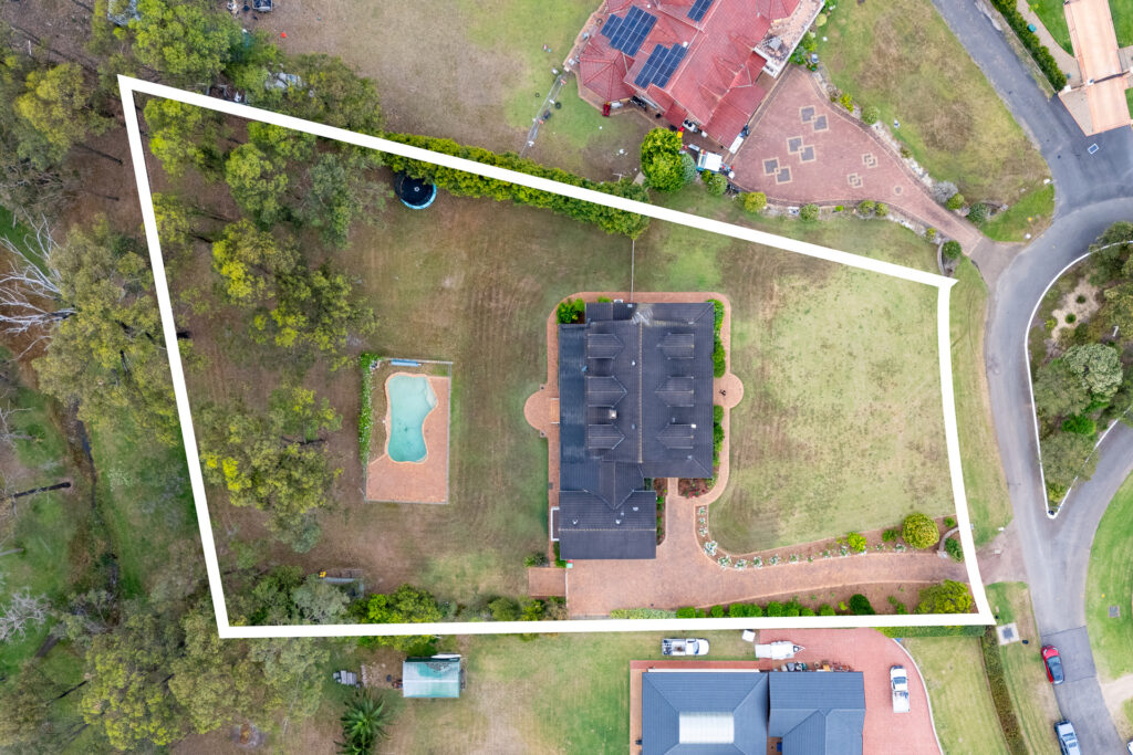 Auction - 17 Burnside Grove - New Property in Windsor Downs - Real Estate by Greg Vincent
