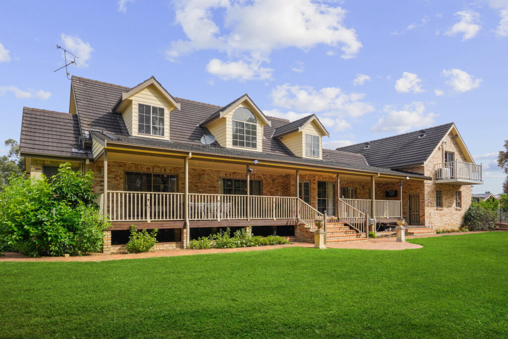 Auction - 17 Burnside Grove - New Property in Windsor Downs - Real Estate by Greg Vincent