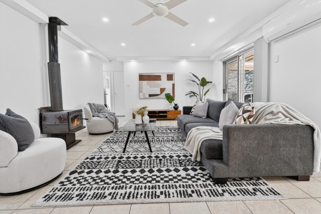 Auction - 32 Willow Brook Place - New Property in Tennyson - Real Estate by Greg Vincent