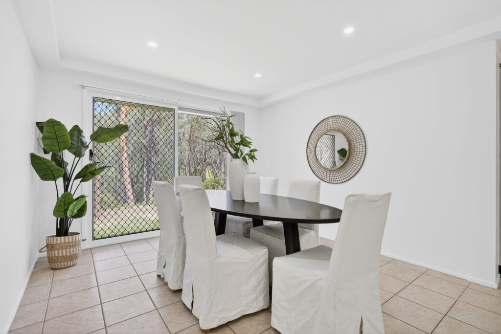 Auction - 32 Willow Brook Place - New Property in Tennyson - Real Estate by Greg Vincent