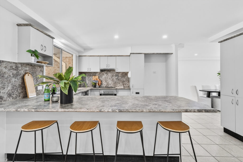Auction - 32 Willow Brook Place - New Property in Tennyson - Real Estate by Greg Vincent