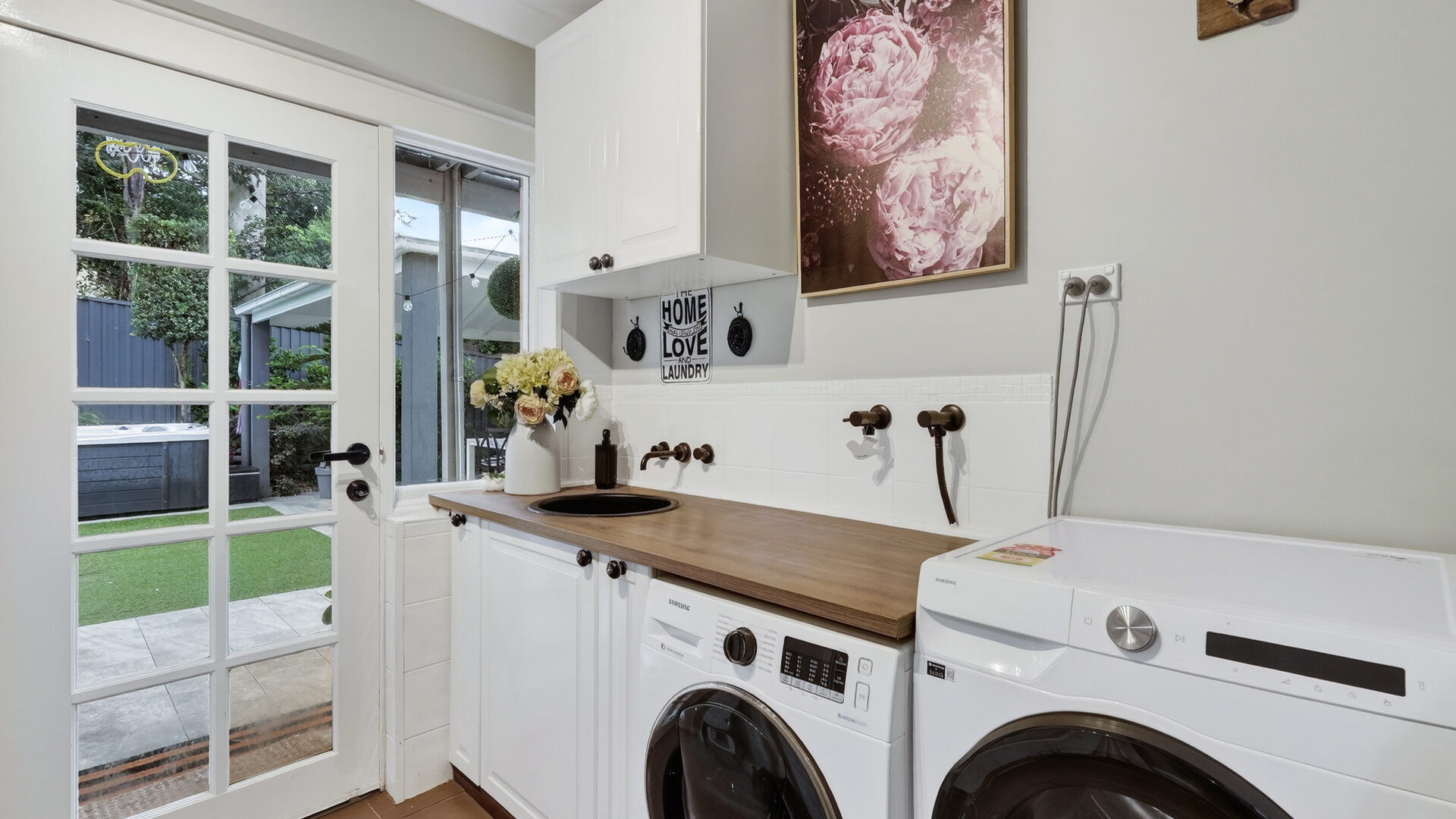 For Sale - 27 James Cook Drive - New Property in Kings Langley - Real Estate by Kim McChlery