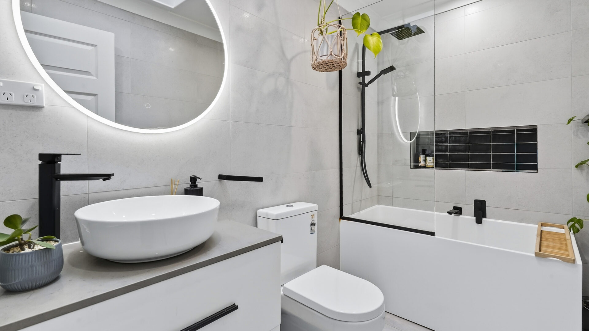 For Sale - 27 James Cook Drive - New Property in Kings Langley - Real Estate by Kim McChlery