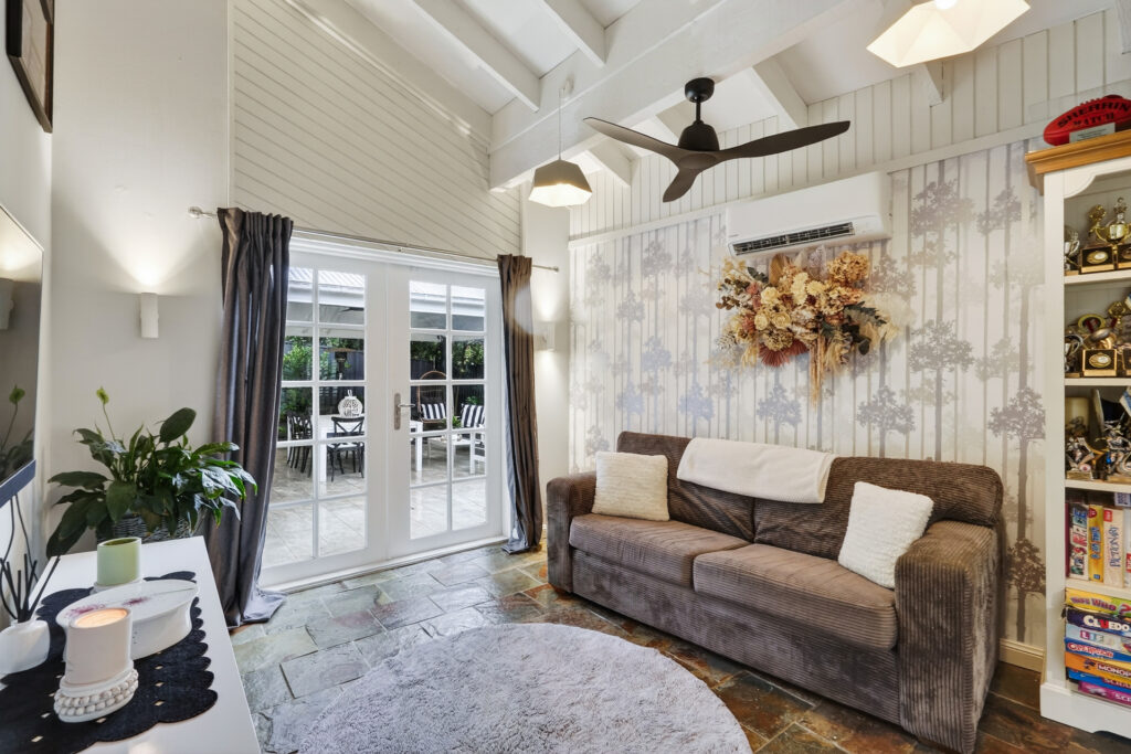 For Sale - 27 James Cook Drive - New Property in Kings Langley - Real Estate by Kim McChlery
