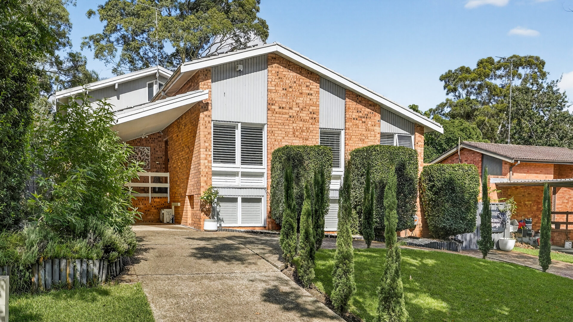 For Sale - 27 James Cook Drive - New Property in Kings Langley - Real Estate by Kim McChlery