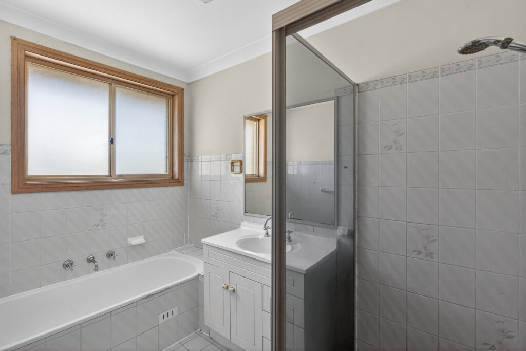 Auction - 9 Croatia Place - New Property in Quakers Hill - Real Estate by Monique Layoun
