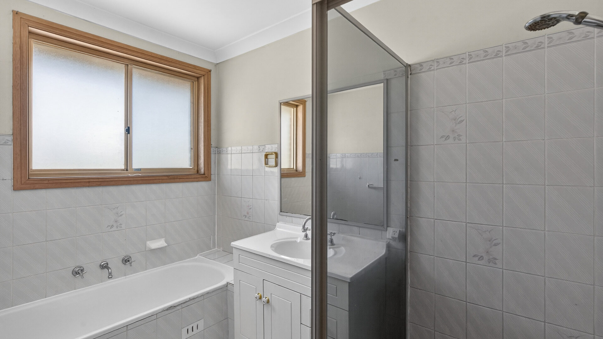 Auction - 9 Croatia Place - New Property in Quakers Hill - Real Estate by Monique Layoun