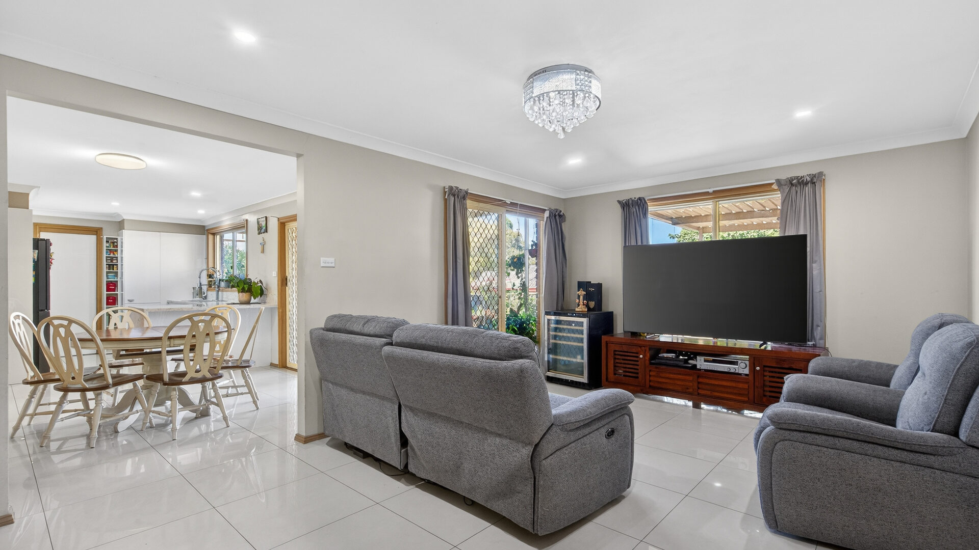 Auction - 9 Croatia Place - New Property in Quakers Hill - Real Estate by Monique Layoun