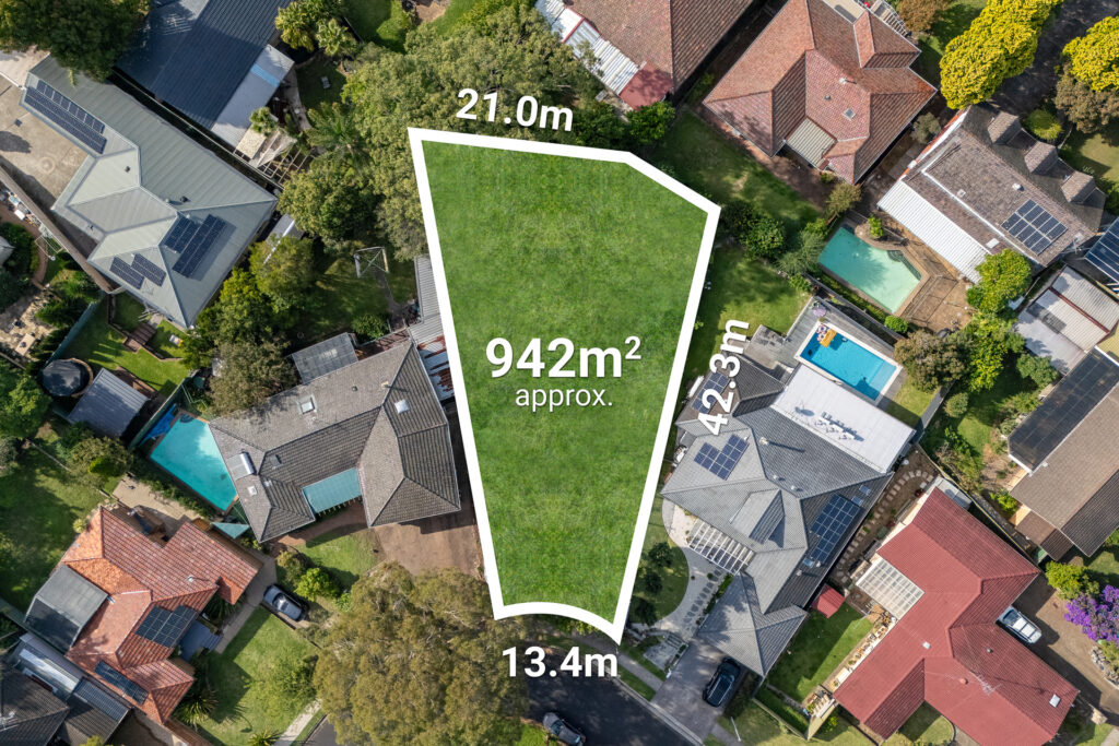 Auction - 5 Sarah Crescent - New Property in Baulkham Hills - Real Estate by Ruma Mundi
