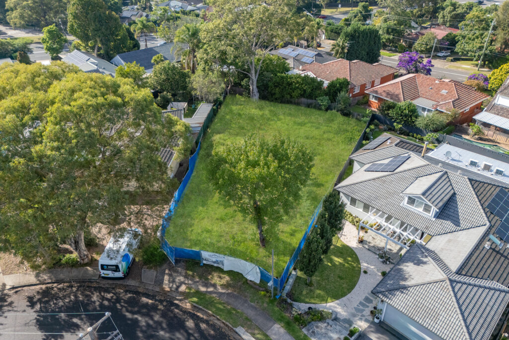 Auction - 5 Sarah Crescent - New Property in Baulkham Hills - Real Estate by Ruma Mundi