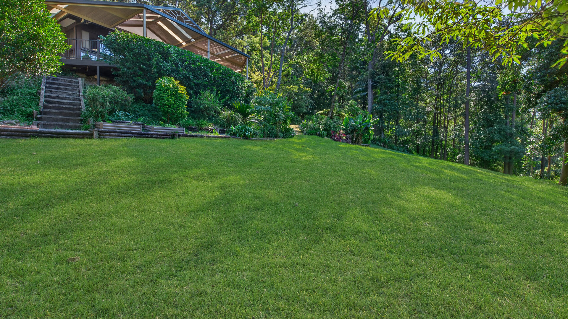 For Sale - 91 Serpentine Lane - New Property in Bowen Mountain - Real Estate by Greg Vincent