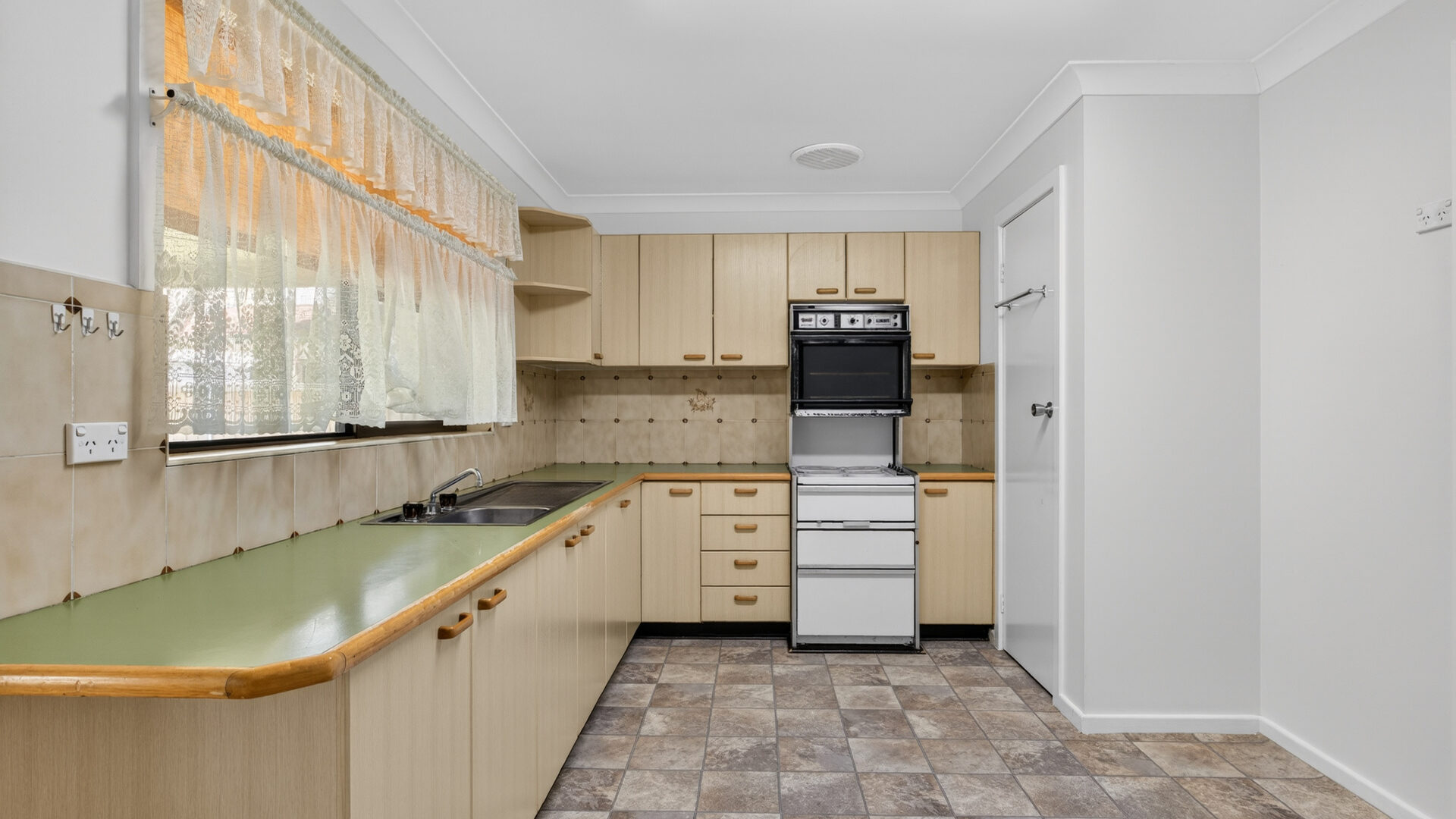 For Sale - 35 Fuller Street - New Property in Seven Hills - Real Estate by Joel Hollings