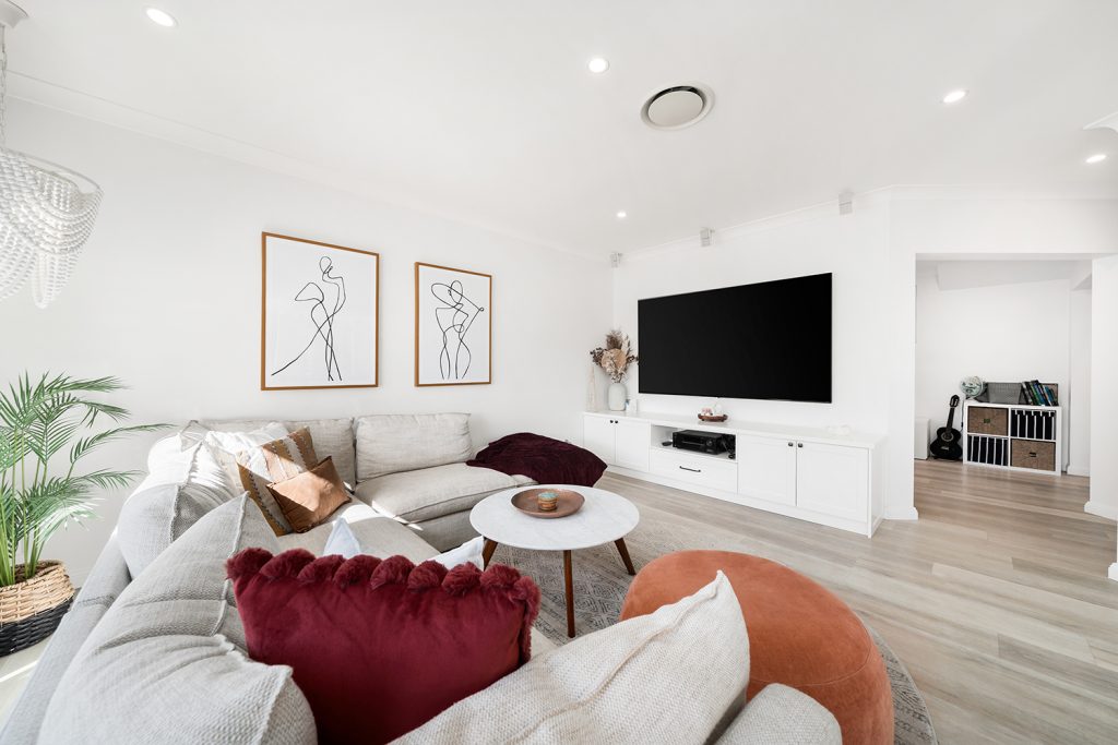 Sold - 4 Valour Place - New Property in Kellyville Ridge - Real Estate by Paul Land