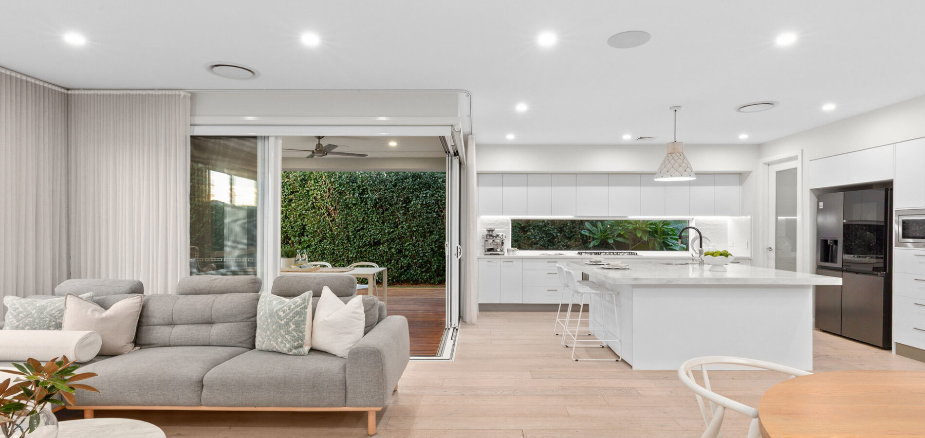 30 Triumph Road (Gables), Box Hill