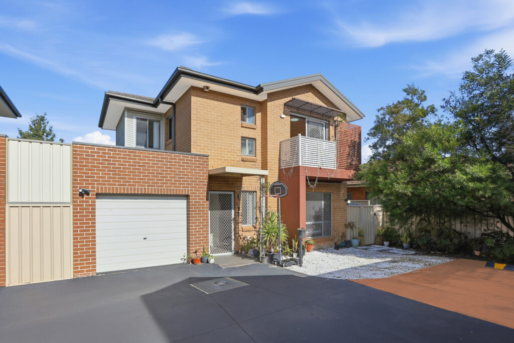 Auction - 2/73 Woodpark Road - New Property in Woodpark - Real Estate by Tariq Jameel