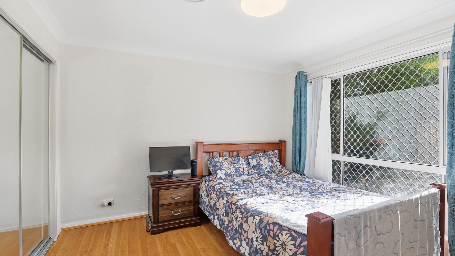Auction - 2/73 Woodpark Road - New Property in Woodpark - Real Estate by Tariq Jameel