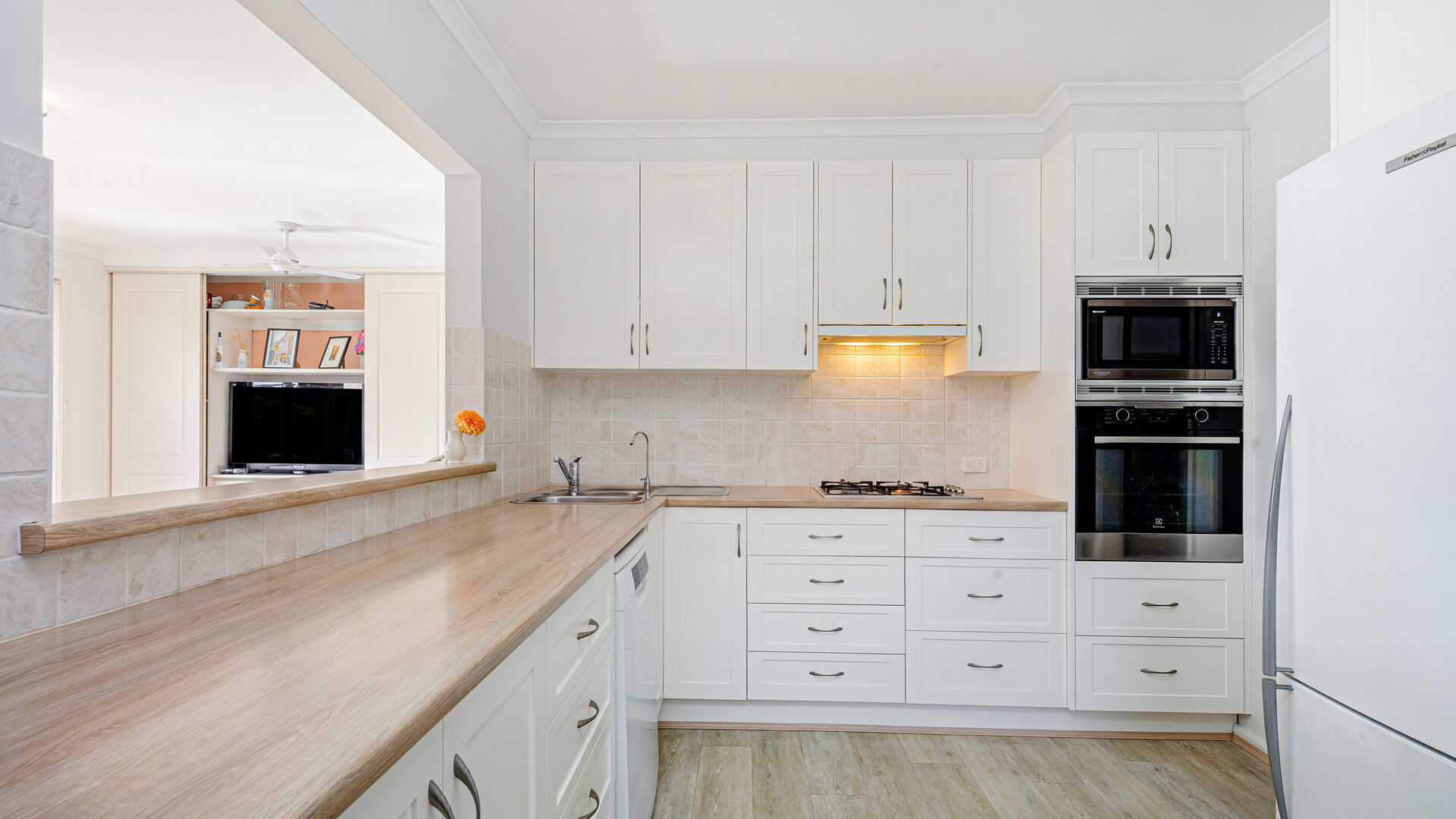 Auction - 114 Lucretia Road - New Property in Seven Hills - Real Estate by Joel Hollings