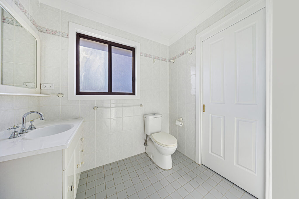 Auction - 114 Lucretia Road - New Property in Seven Hills - Real Estate by Joel Hollings