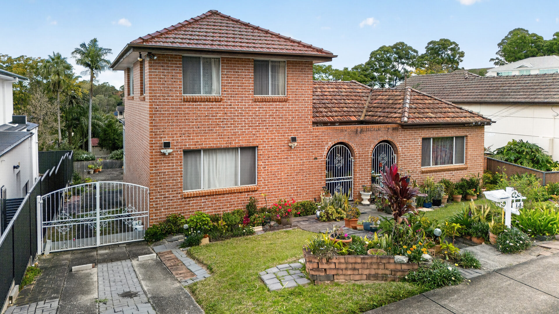 Sold - 14 Calla Grove - New Property in Pendle Hill - Real Estate by Andrew Tour