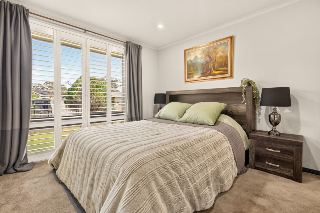 For Sale - 4 Owen Place - New Property in South Windsor - Real Estate by Yuri Cattaneo