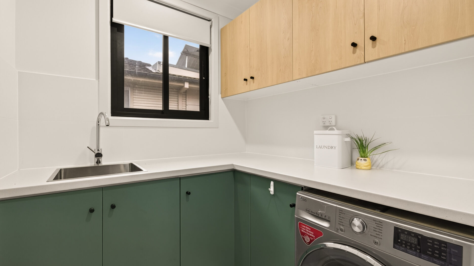 Sold - 89 Oakes Road - New Property in Old Toongabbie - Real Estate by Brad Panayiotou