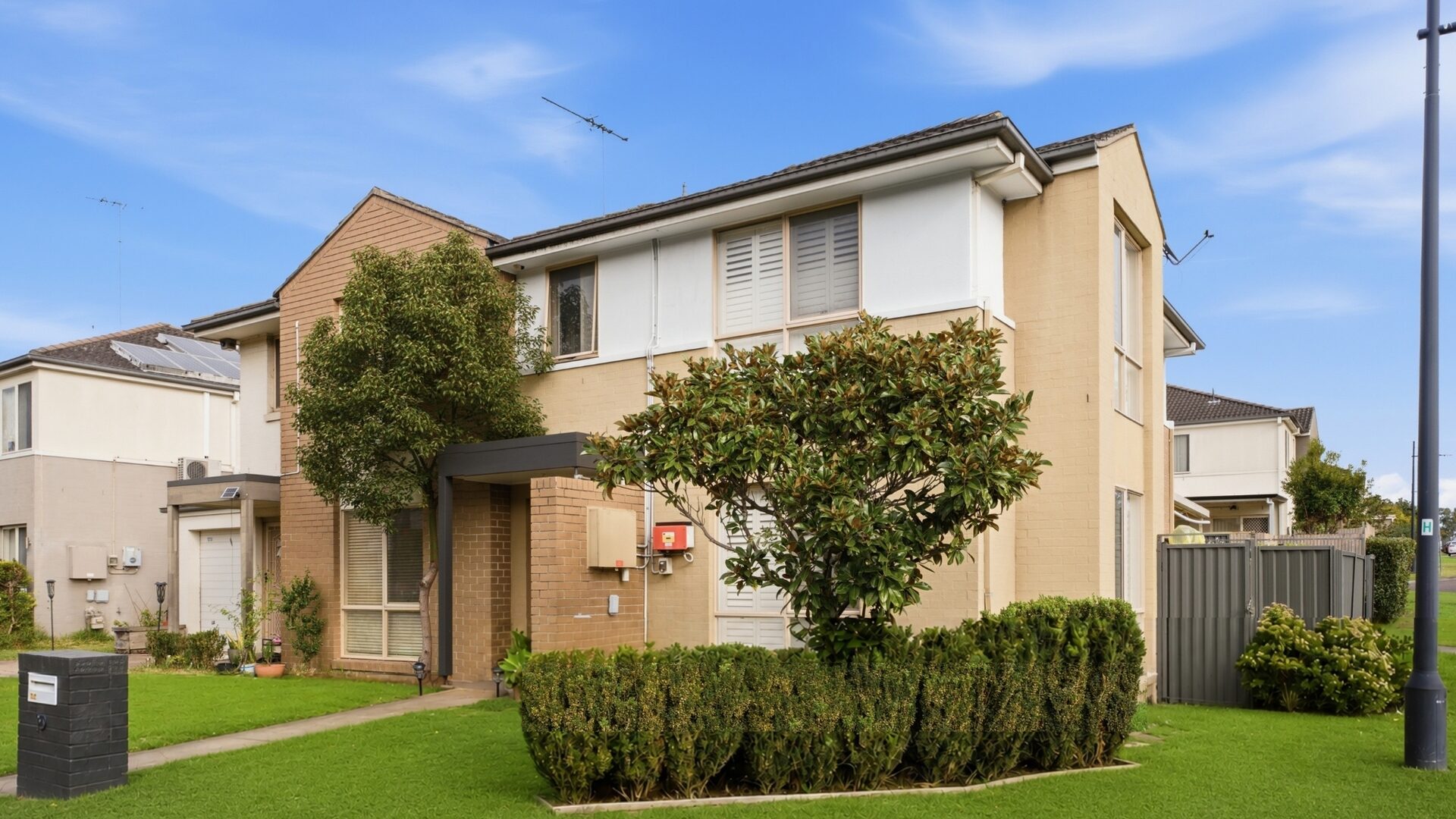 For Sale - 19 Silvereye Circuit - New Property in Woodcroft - Real Estate by Ronald Ramirez