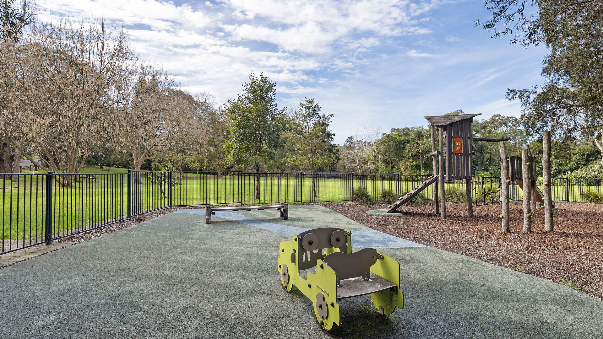 Sold - 2/27 Lyne Road - New Property in Cheltenham - Real Estate by Belinda Hill
