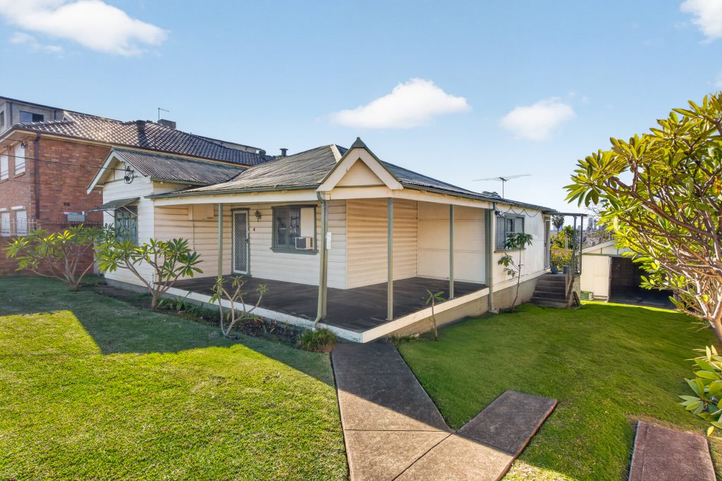 Sold - 4 Ettalong Road - New Property in Greystanes - Real Estate by Monique Layoun