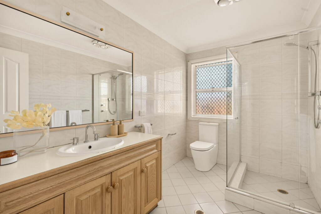 For Sale - 6 Farrer Avenue - New Property in West Pennant Hills - Real Estate by Mark Vinogradov