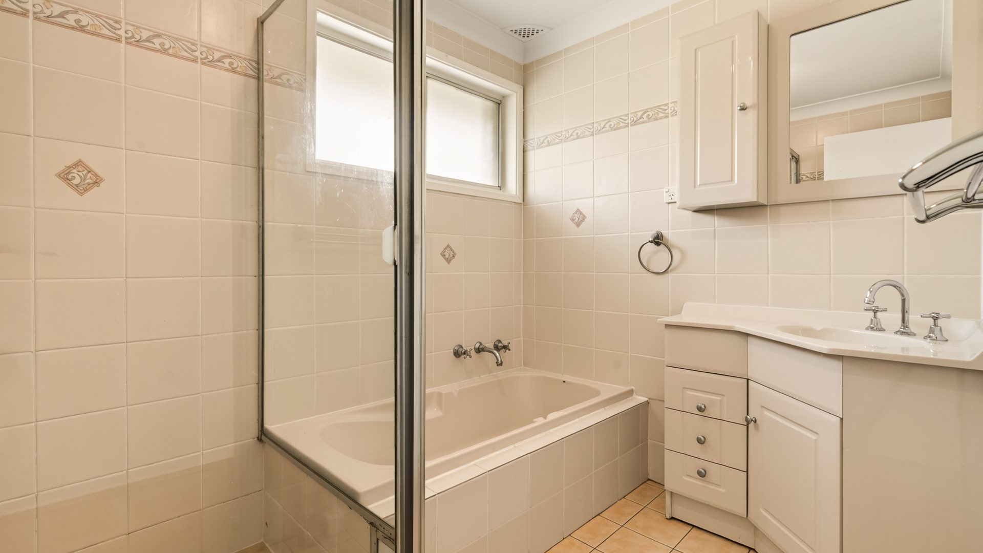 Sold - 169 Joseph Banks Drive - New Property in Kings Langley - Real Estate by Kim McChlery