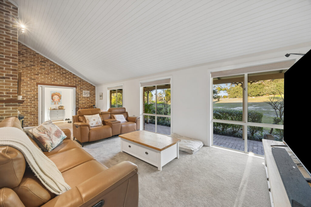 For Sale - 105 Jacaranda Road - New Property in Kurrajong - Real Estate by Yuri Cattaneo