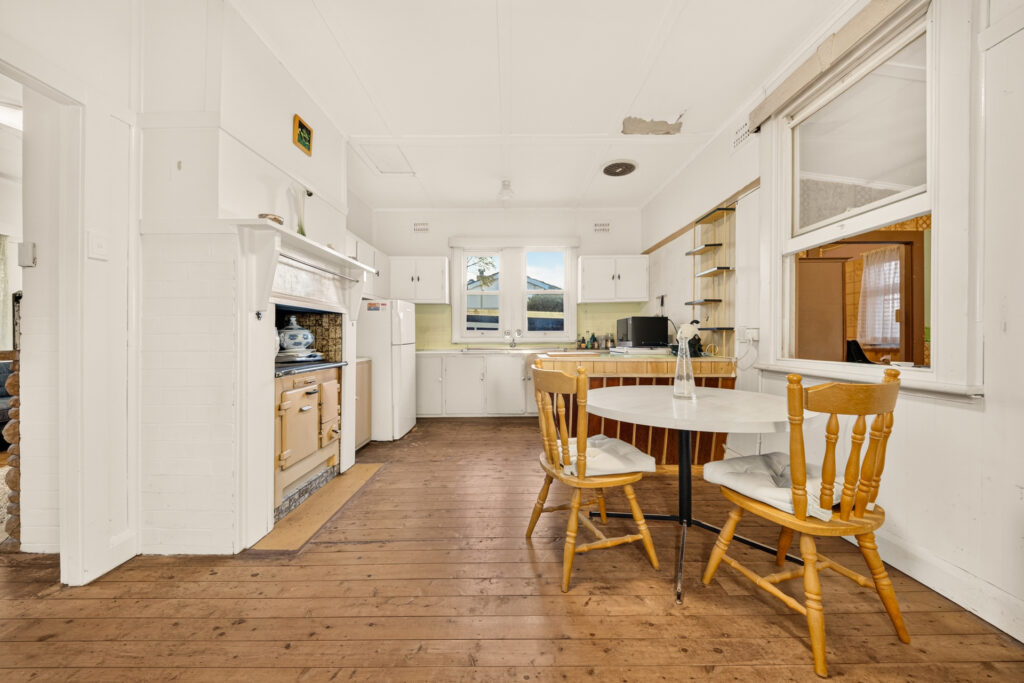 Auction - 32 Kerrs Road - New Property in Castle Hill - Real Estate by Peter Pokorny