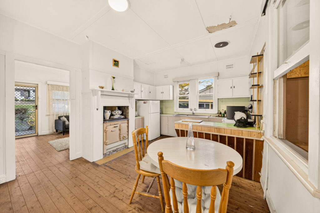 Auction - 32 Kerrs Road - New Property in Castle Hill - Real Estate by Peter Pokorny