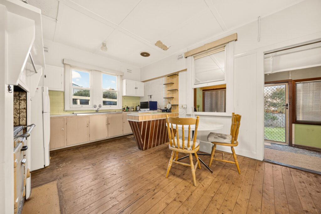 Auction - 32 Kerrs Road - New Property in Castle Hill - Real Estate by Peter Pokorny