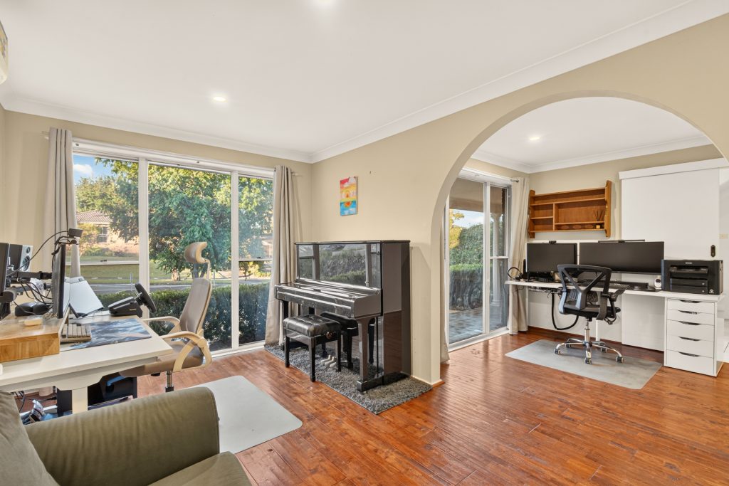 Sold - 169 Joseph Banks Drive - New Property in Kings Langley - Real Estate by Kim McChlery