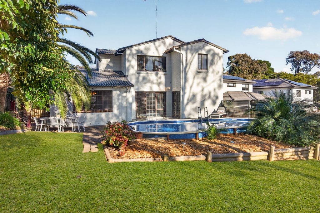Sold - 3 Clerke Place - New Property in Kings Langley - Real Estate by Kim McChlery