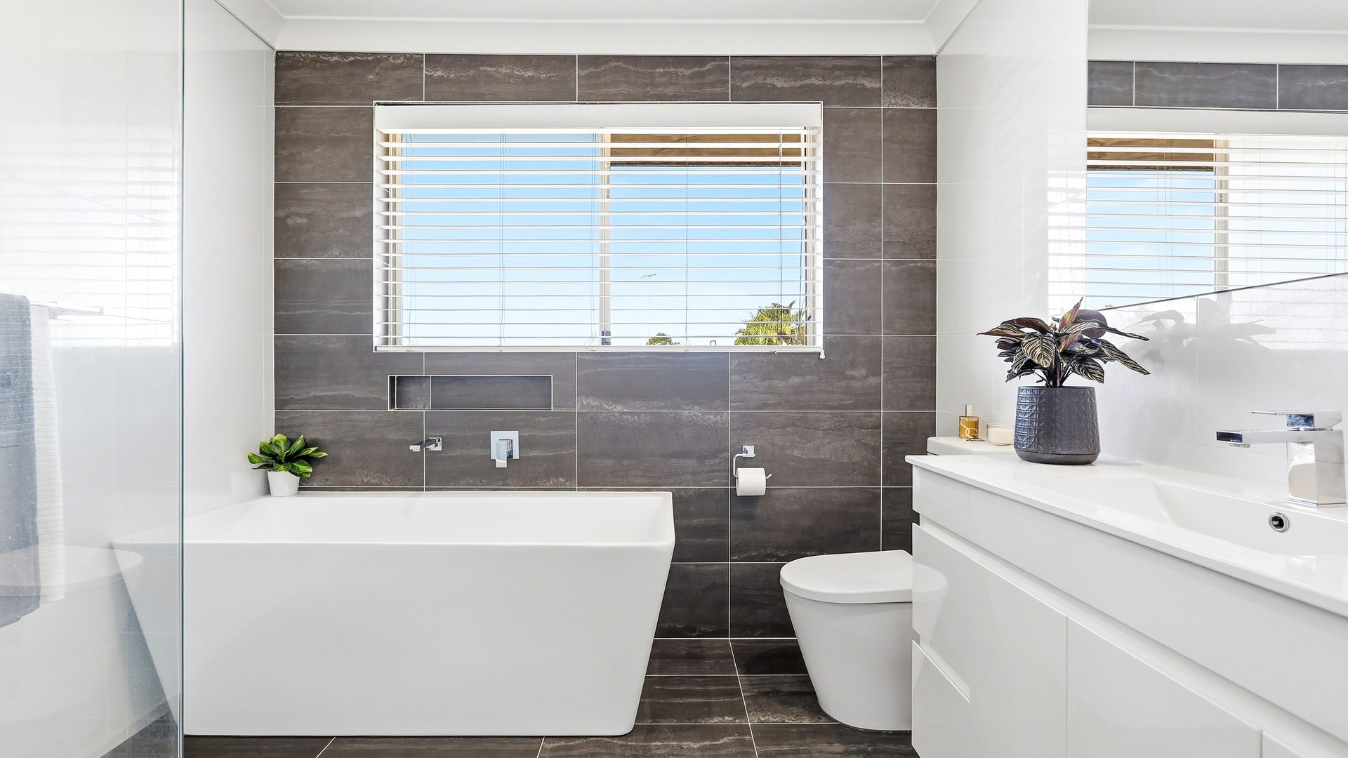 For Sale - 3 Guernsey Way - New Property in Stanhope Gardens - Real Estate by Paul Land