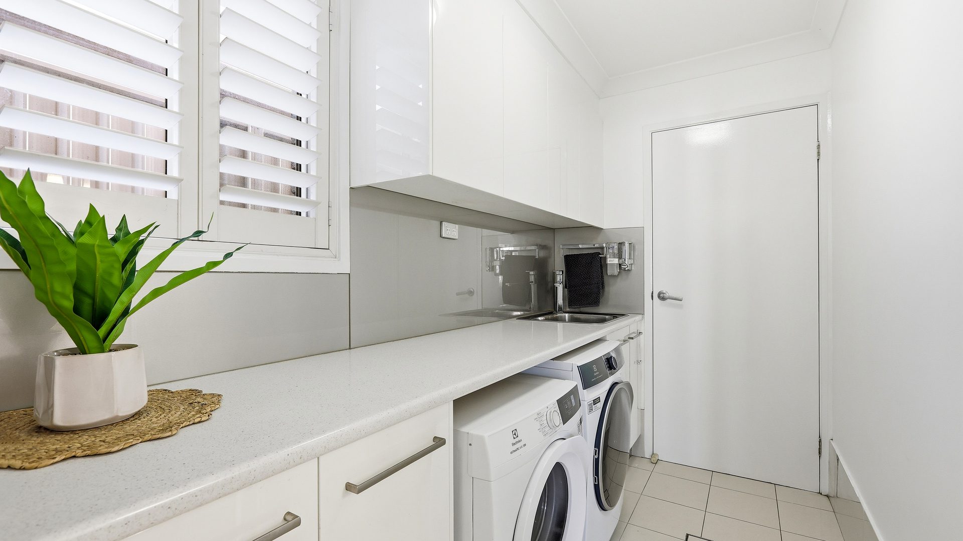 For Sale - 3 Guernsey Way - New Property in Stanhope Gardens - Real Estate by Paul Land
