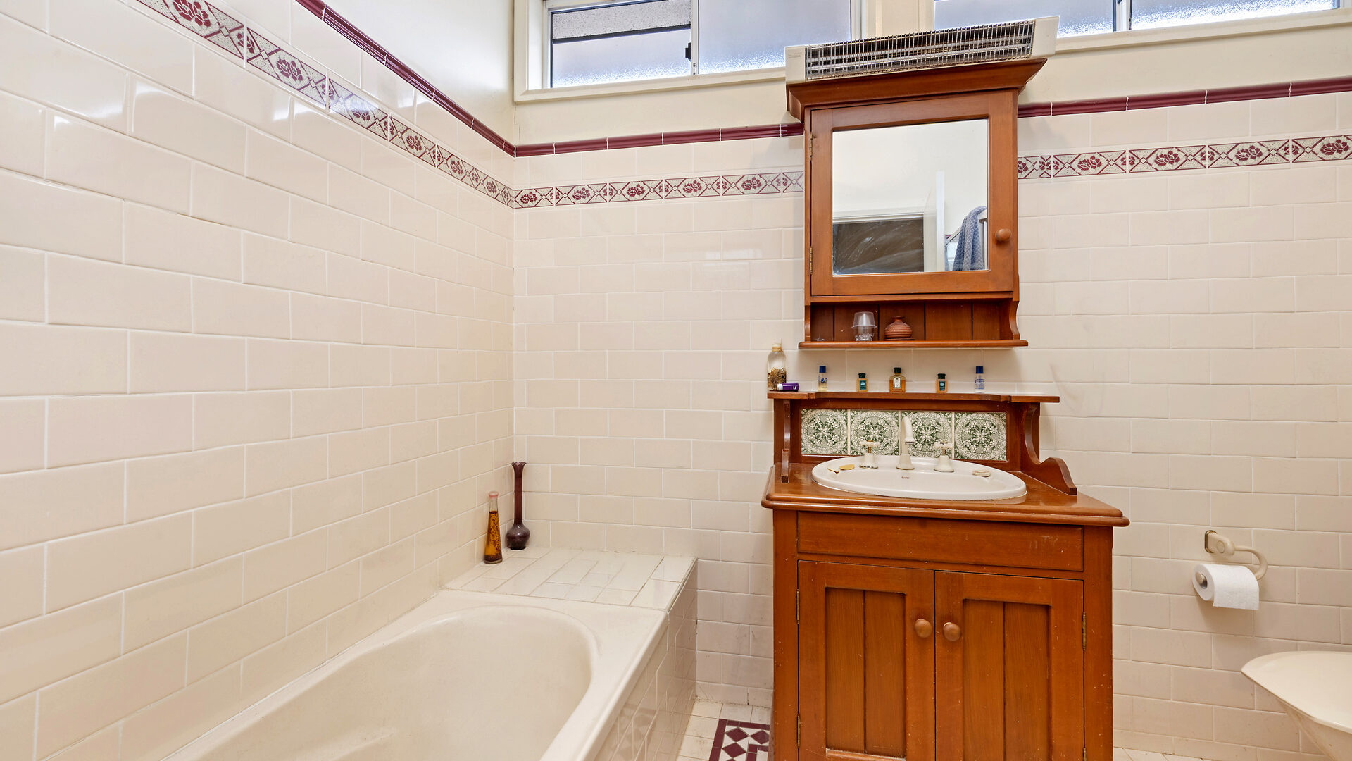 Auction - 10 Coveny Street - New Property in Doonside - Real Estate by Joel Hollings