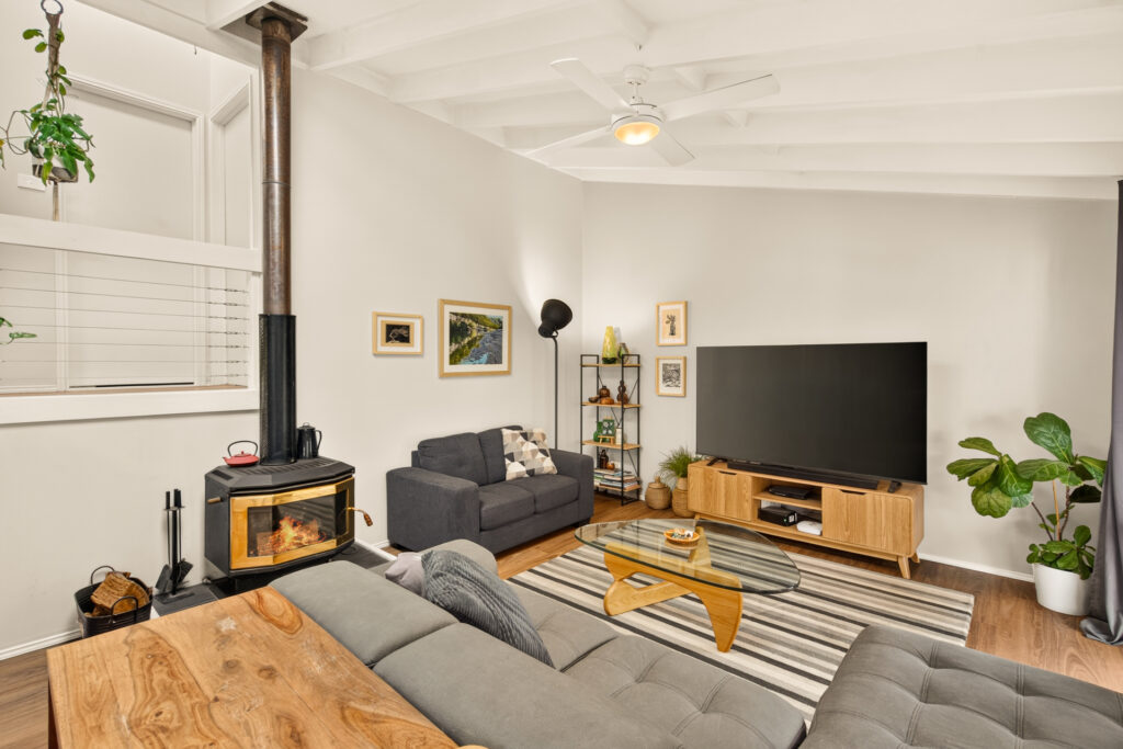 For Sale - 8 Maple Street - New Property in Bowen Mountain - Real Estate by Nicole Cooney