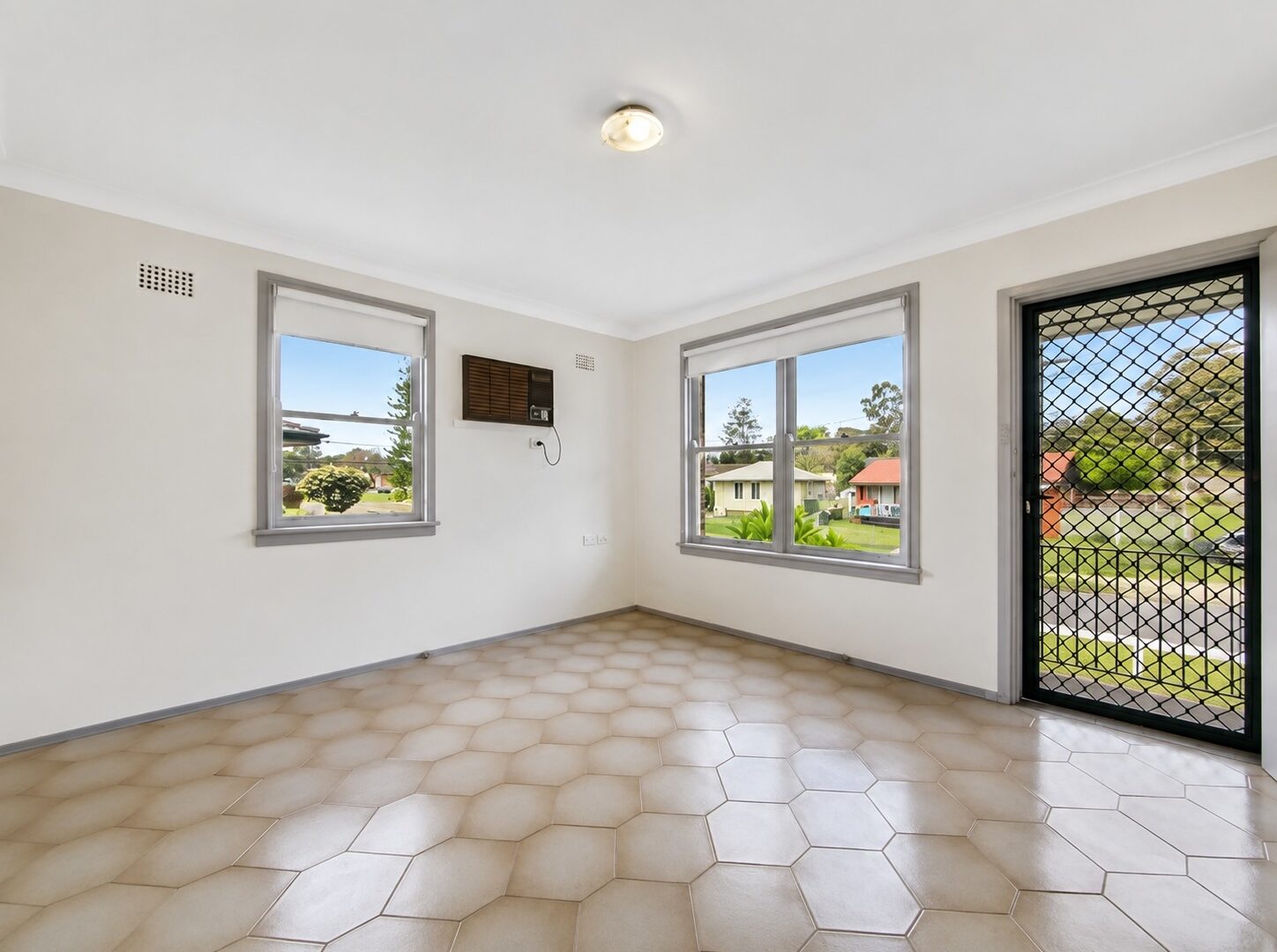 Auction - 8 Mawson Road - New Property in Tregear - Real Estate by George Davidson