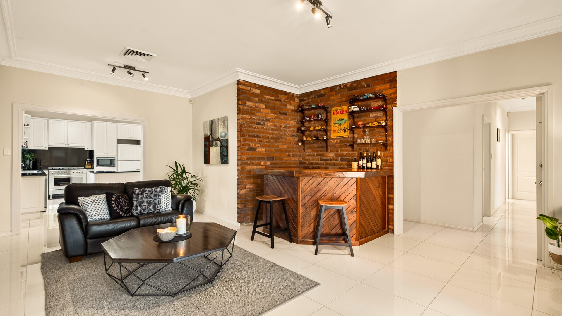 For Sale - 4 Hicks Place - New Property in Kings Langley - Real Estate by Kim McChlery