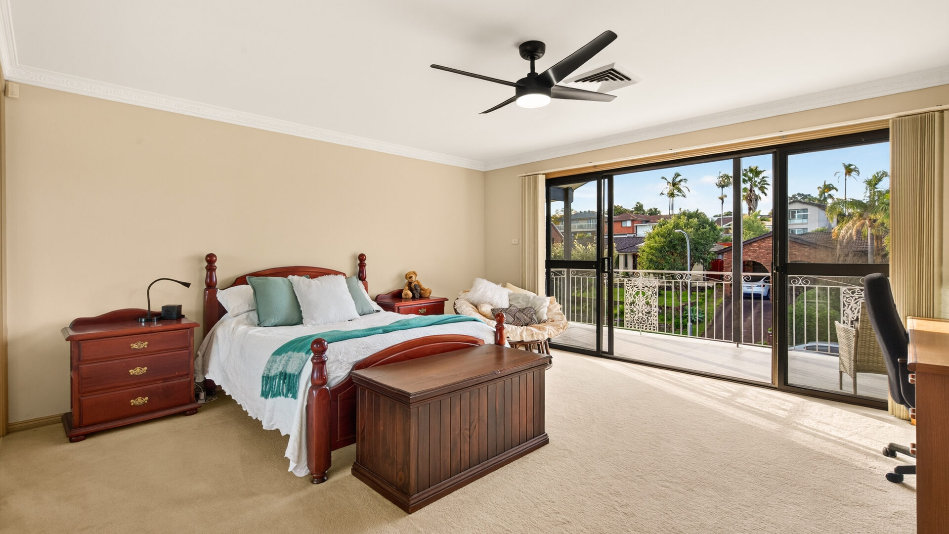 For Sale - 4 Hicks Place - New Property in Kings Langley - Real Estate by Kim McChlery