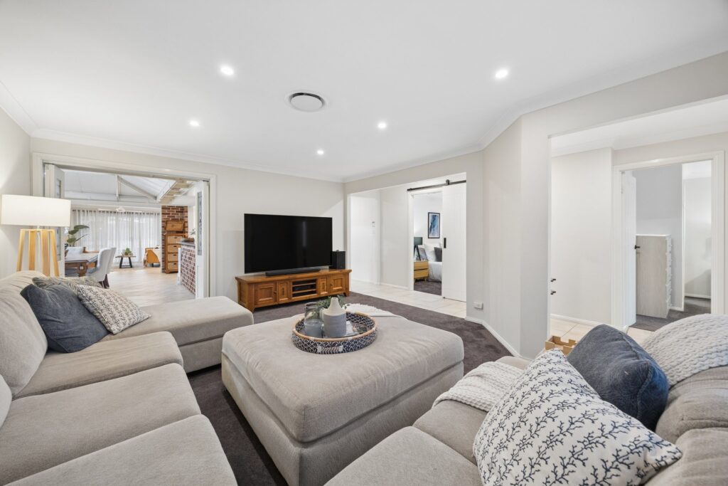 Auction - 11 Clergy Road - New Property in Wilberforce - Real Estate by Yuri Cattaneo