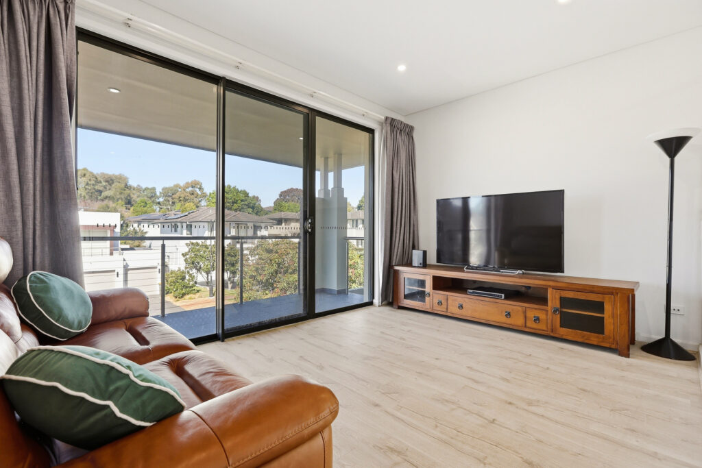 For Sale - 11 Ridgemark Place - New Property in Bella Vista - Real Estate by Maree McCrorie
