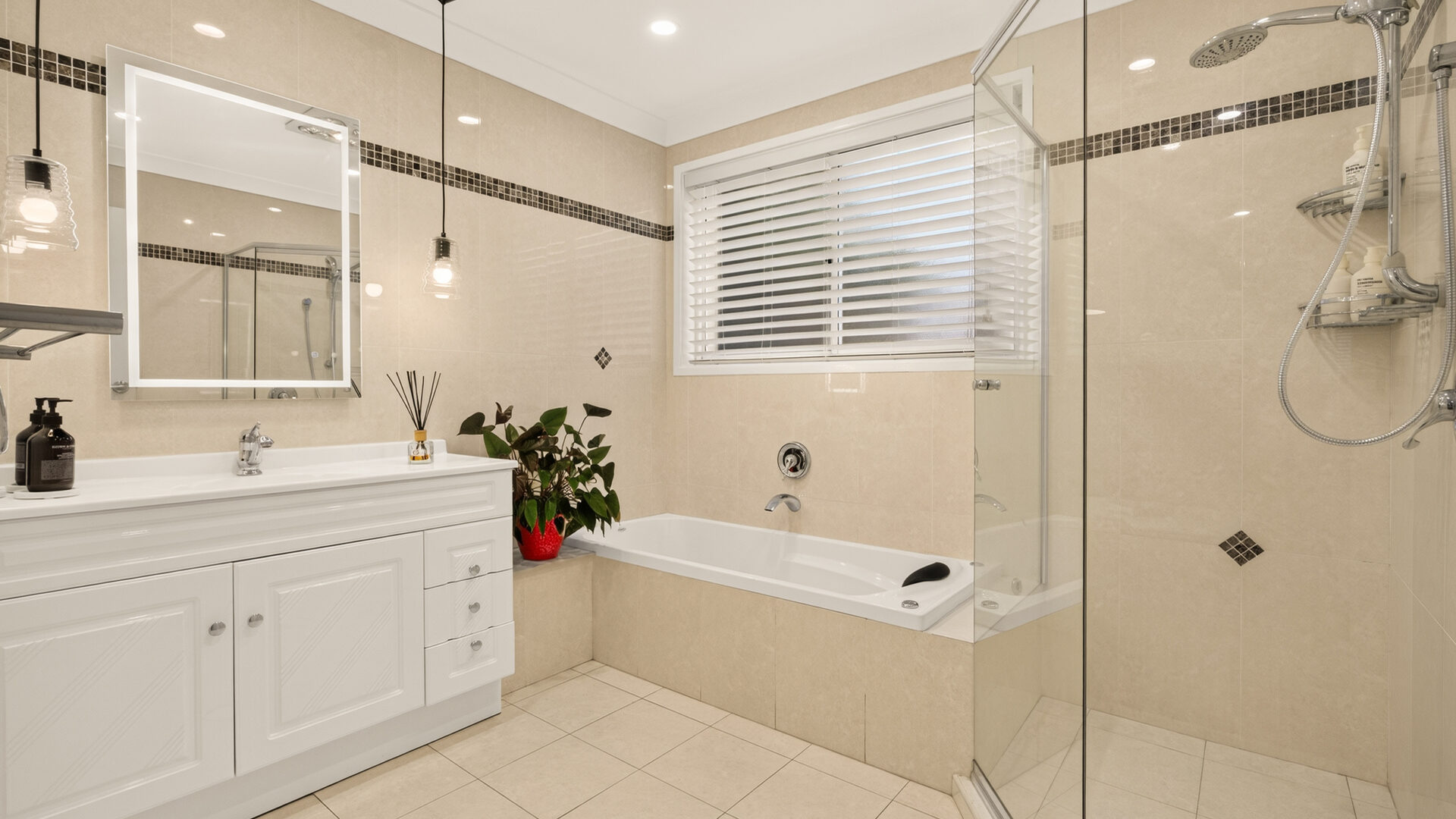 Auction - 57 Aldgate Street - New Property in Prospect - Real Estate by Monique Layoun